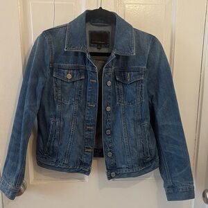 Banana Republic Indigo Denim Jacket
Size small